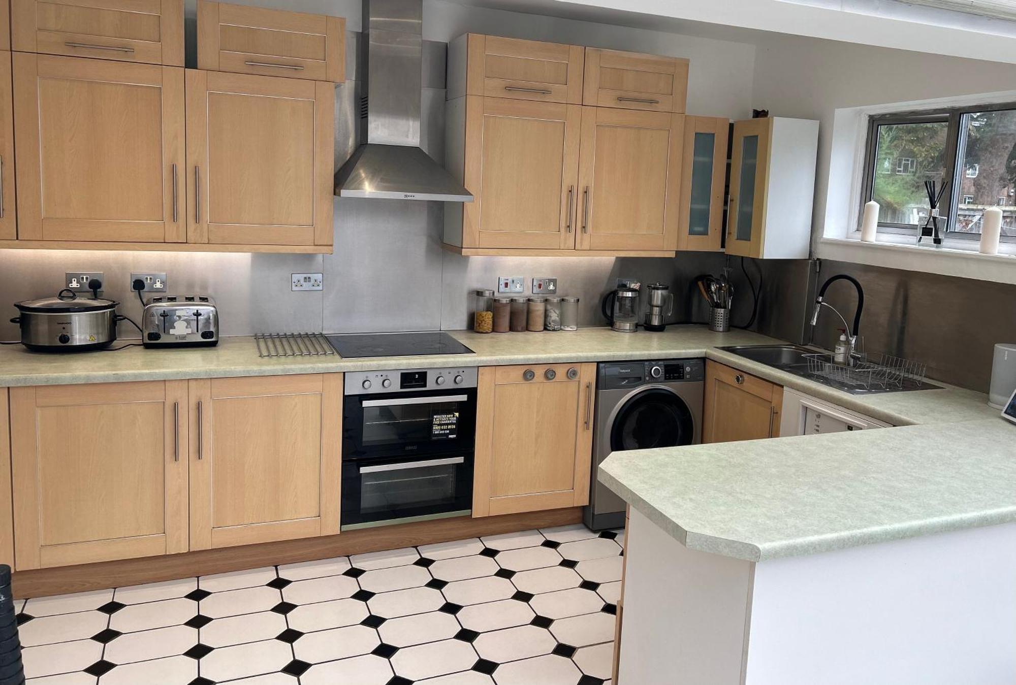 Casa de férias Great 5-bedroom House In Thornton Road Sleeps 14+ Londres